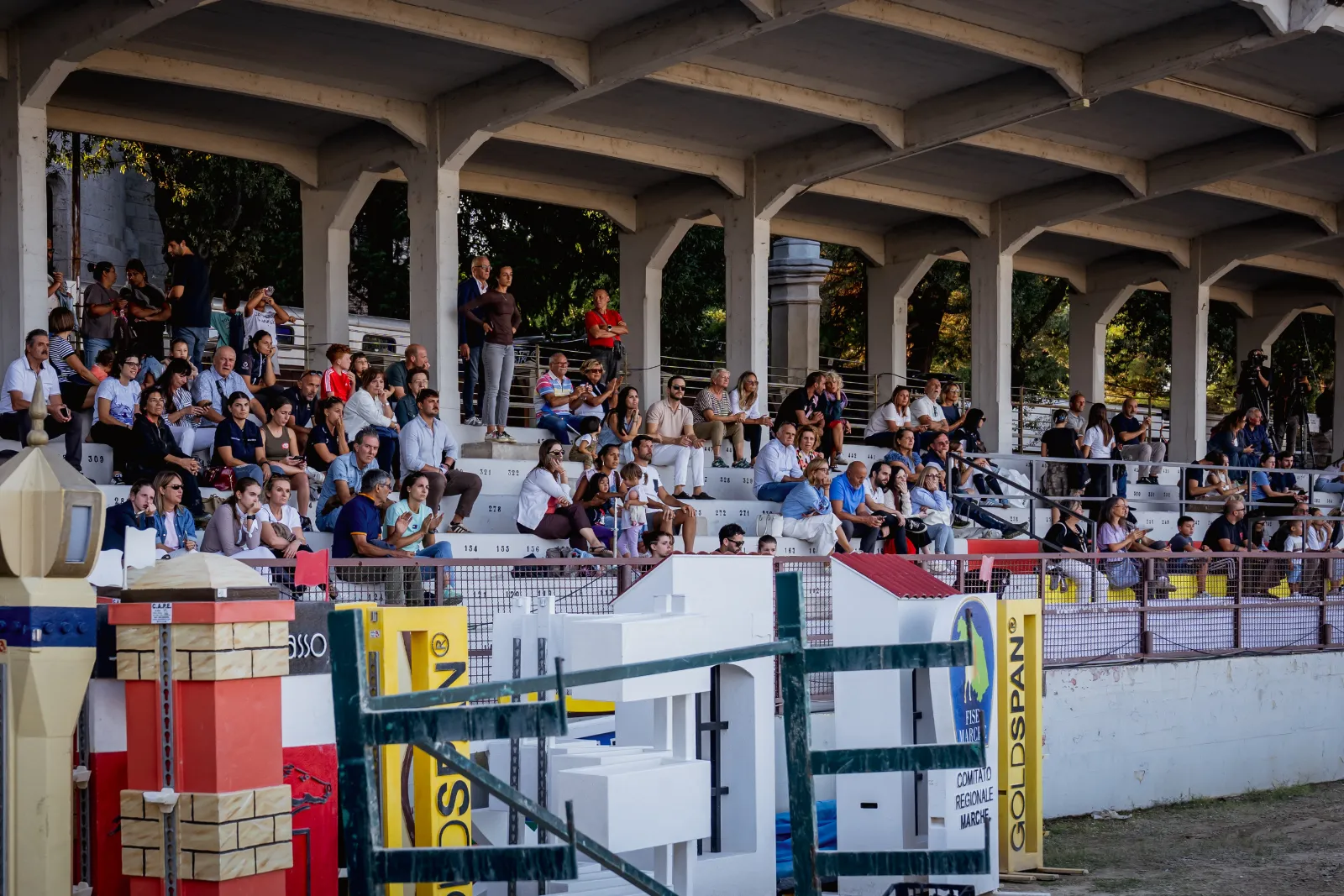 Il pubblico a ridosso del percorso