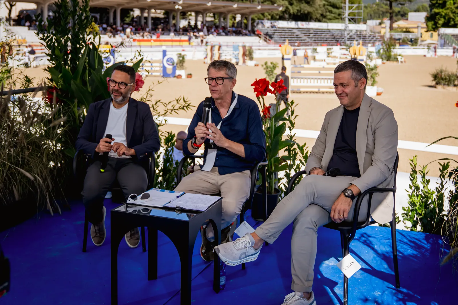 Il salottino delle interviste a bordo campo