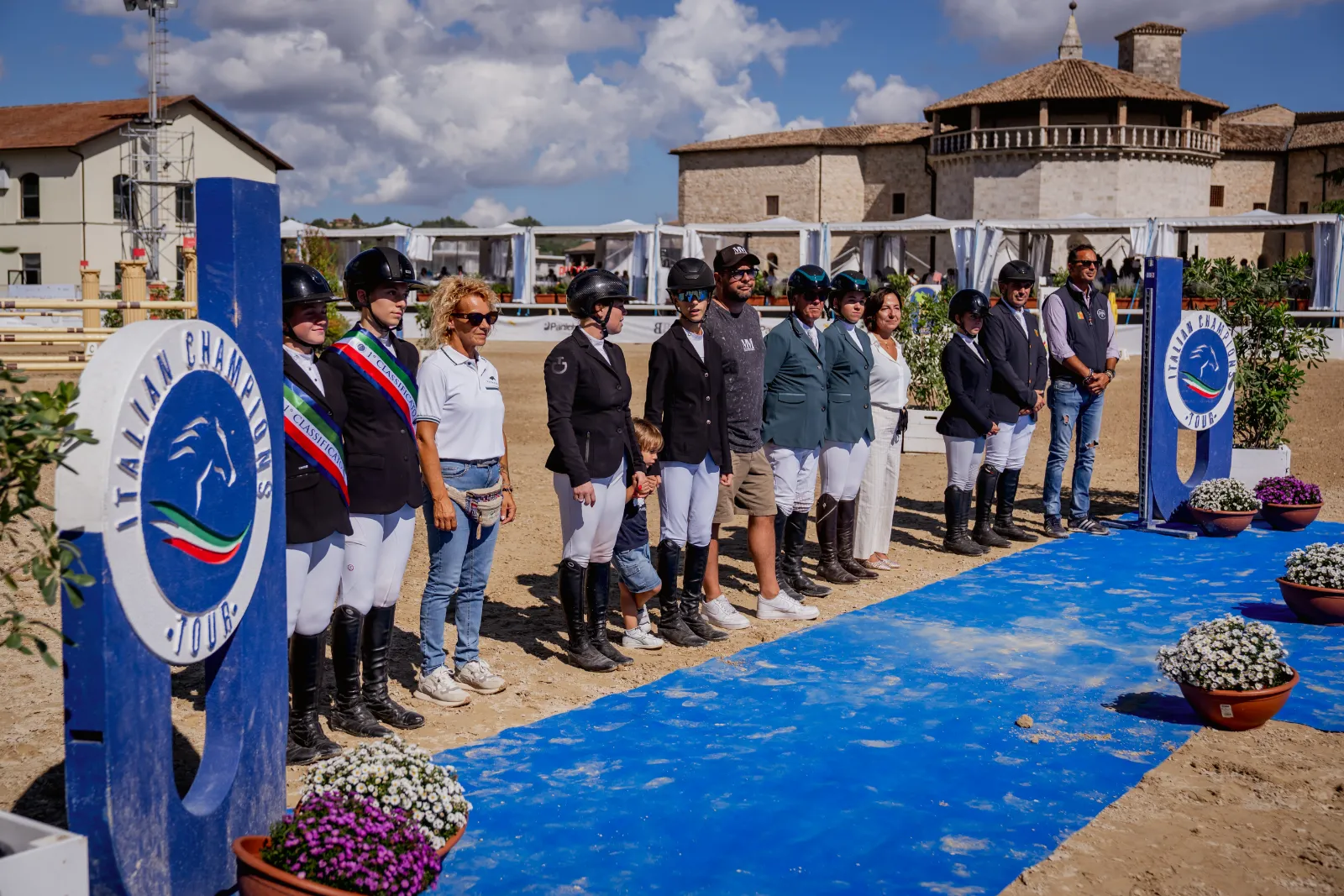 Le squadre dell'Italian Champions Tour schierate per la premiazione
